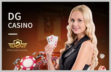 Đội ngũ hỗ trợ khách hàng chuyên nghiệp đang tư vấn qua điện thoại và chat trực tuyến